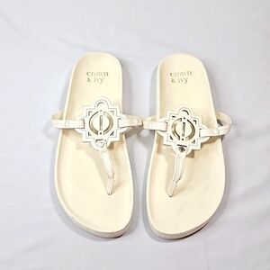 crown & ivy white wylie footbed sandals Sz 8